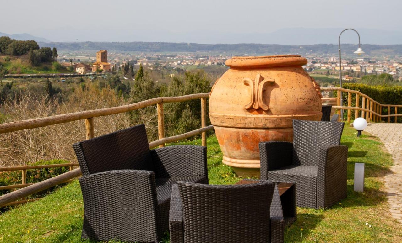 Montevecchio Apartments Montopoli in Val dʼArno Eksteriør bilde