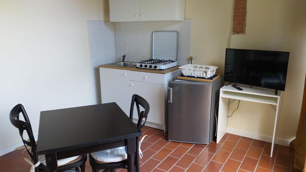 Montevecchio Apartments Montopoli in Val dʼArno Eksteriør bilde